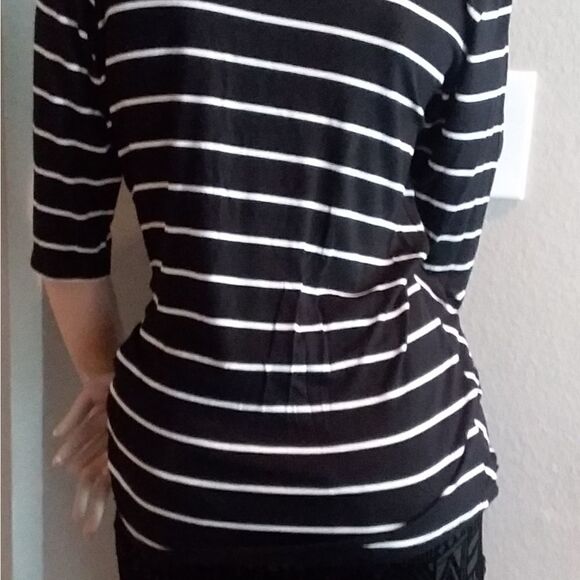 PLUS SIZE BLACK WHITE STRIPE TOP - Picture 2 of 3